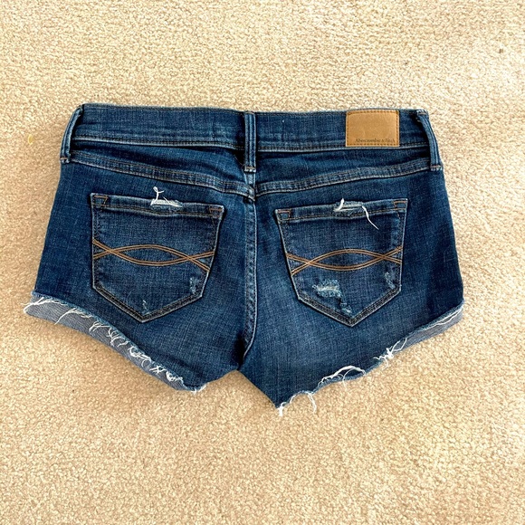 Abercrombie & Fitch Jean Shorts - Picture 2 of 3
